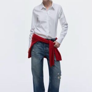 🆕🏷️ Classic White Blouse